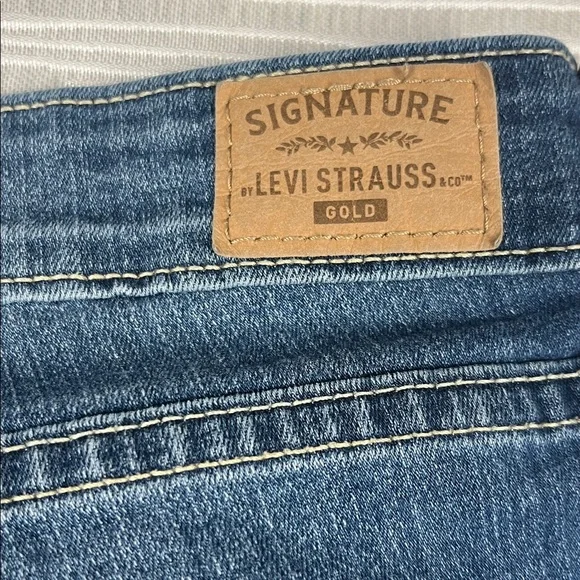 Levi’s Strauss Signature Gold Mid-Rise Skinny Ladies Jeans 30w Pre Owned - Picture 9 of 12